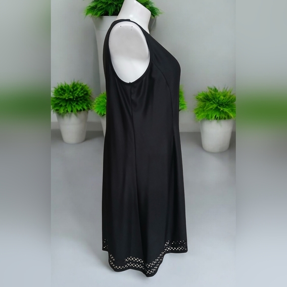 Fit Flare Black Plus Sz 2X Dress Smooth Luxe Church Wedding LBD 22/24W Classic - Picture 2 of 10